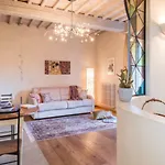 Varenne Exclusive Walls View With Parking Appartamento *